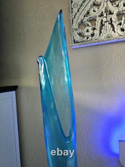 LE Smith Swung Floor Vase