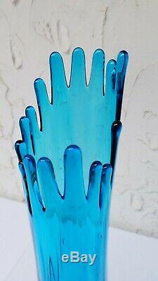 LE Smith Viking Glass Blue Swung Stretch Vase 23 1960s Mid Century Modern MCM
