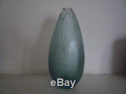Lalique Crystal Ceour de Fleur Ocean Blue Butterfly Vase