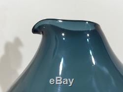Large 13 Blue Bird Vase Vessel by Kjell Blomberg for Gullaskruf of Sweden