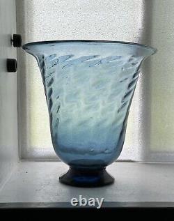 Large Mid-Century Mexican Glass 10 Vase Broken Spiral Pattern Molded Avalos