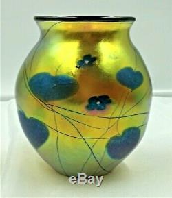 Lundberg Studio Hearts & Vines Art Glass Vase- Blue Hearts On Gold-signed 1981