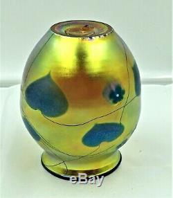 Lundberg Studio Hearts & Vines Art Glass Vase- Blue Hearts On Gold-signed 1981