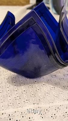 MAKE AM OFFER-Vimtage Cobalt Blue Folded Bowl. A Collectable Item Petal Item