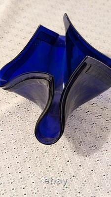 MAKE AM OFFER-Vimtage Cobalt Blue Folded Bowl. A Collectable Item Petal Item