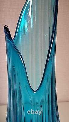 MCM L. E. Smith blue 21 3/4 tall Swung Vase Simplicity Ribbed 6 1/4 Fat Bottom