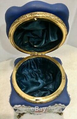 Magnificent UM Wave Crest Ornate Lidded Box- Original Blue Lining- Great Color