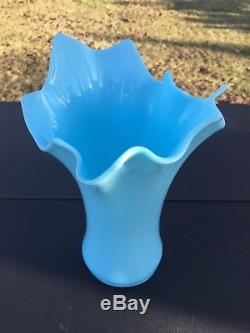 McKee DeLuxe No. 156 Chalaine Blue 12 Vase Exc