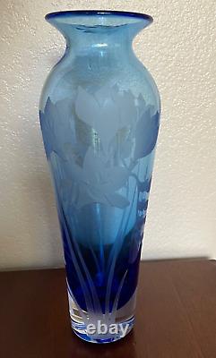 Michele Dern Trinidad CA Glass Studio Etched Blue Glass Freesa Vase 25/50 signed