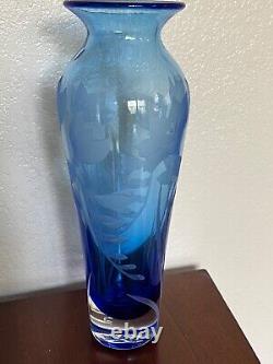 Michele Dern Trinidad CA Glass Studio Etched Blue Glass Freesa Vase 25/50 signed