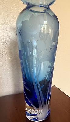 Michele Dern Trinidad CA Glass Studio Etched Blue Glass Freesa Vase 25/50 signed