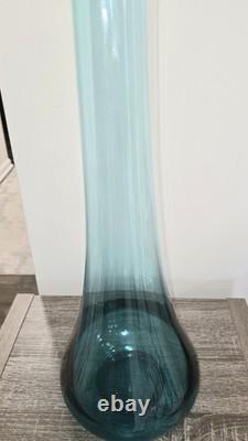 Mid-Century Modern Turquoise Swung Glass Vase Produced by L. E. Smith Glass 31 S