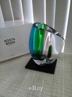 NEW KOSTA BODA MIRAGE 8-1/4 Vase Goran Warff Scandanavian Art Glass BLUE GREEN