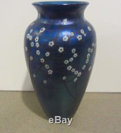 Orient & and Flume Art Glass Vase 10 Flowers Hawthorne Blue Iridescent Box