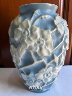 PHOENIX DOGWOOD BLUE With WHITE FLOWERS Vase Reuben Haley 1930's GLASS 10½