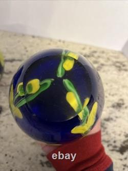 Pair Of Murano Vases With floral pattern in blue and yellow hand blown glass