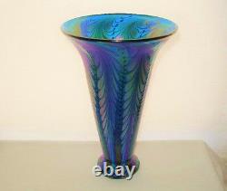 Phenomenal LUNDBERG STUDIOS Glass VASE Intensely IRIDESCENT Blue PURPLE Gorgeous