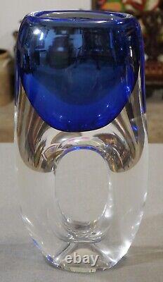 Polish Adam Jablonski Art Glass Blue/Clear Contemprary Style Vase (20th Century)