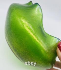 Pristine LOETZ Green CISELE IRIDESCENT GLASS RUFFLED BOWL/ VASE