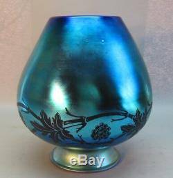 Rare 10.5 STEUBEN BLUE AURENE Engraved Blackberry Art Glass Vase c. 1915