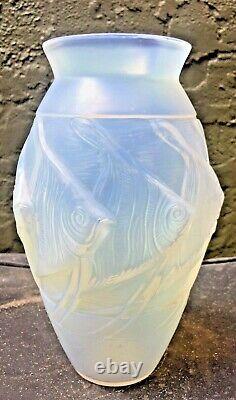 Rare Sabino Paris Art Deco Glass Fish Vase