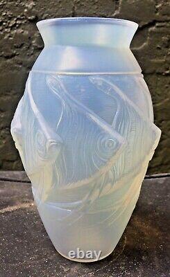 Rare Sabino Paris Art Deco Glass Fish Vase