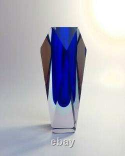Rare Shape 1970s Alessandro Mandruzzato Blue Sommerso Murano Faceted Glass Vase