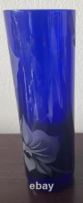 Rare Vntg Cobalt Blue Glass Etched Orchids Vase Hawaiian Artist Jennifer Pontz