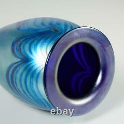 Robert Eickholt 1987 Iridescent Blue Art Glass Vase Hand Blown & Signed, 5.75