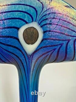 Robert Held Peacock Eye Pulled Feather Aurene Iridescent Art Glass Blue Fan Vase