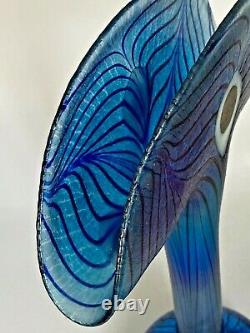 Robert Held Peacock Eye Pulled Feather Aurene Iridescent Art Glass Blue Fan Vase