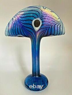 Robert Held Peacock Eye Pulled Feather Aurene Iridescent Art Glass Blue Fan Vase