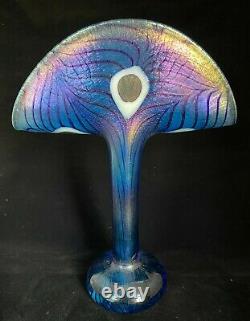 Robert Held Peacock Eye Pulled Feather Aurene Iridescent Art Glass Blue Fan Vase