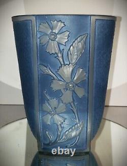 SCARCE Antique 1930s ART DECO Sculpted Art Glass Tapped Oval Flowers Blue Wash