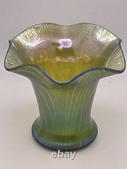 STEUBEN Blue Green Aurene Pulled Feather Ruffled Collar Glass Vase SIGNED