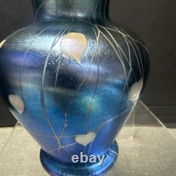 SUPER 1920's DURAND ART GLASS BLUE & WHITE HANGING HEART & VINE IRIDIZED VASE