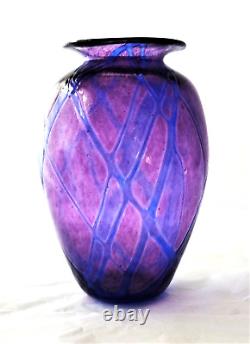 Sanyu Amethyst and Cobalt Veined Threading Art Glass Vase signed c 1961