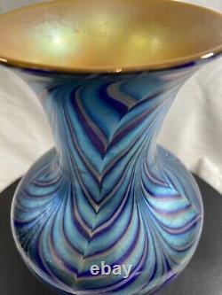 Signed 2000 Lundberg Studios Iridescent Blue, Pulled-Feather Art Glass Vase H-9