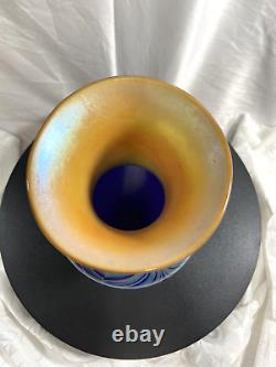 Signed 2000 Lundberg Studios Iridescent Blue, Pulled-Feather Art Glass Vase H-9