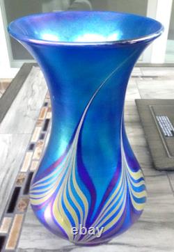 Signed 2010 Vandermark Art Glass Blue Aurene Iridescent Pulled Feather Vase 9