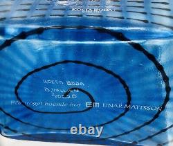 Signed BERTIL VALLIEN KOSTA BODA Vase METROPOLIS Blue Glass Sweden, H 9