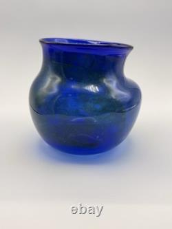 Signed K. Schunweg 1972 Hand Blown Cobalt Blue Art Glass Vase Signed K. Schunweg 1972 Hand Blown Cobalt Blue Art Glass Vase