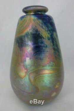 Signed ROBERT EICKHOLT 1981 7.25 Cobalt Blue Iridescent Studio Art Glass Vase