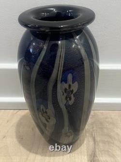Signed Robert Eickholt 2001 Cobalt Blue Sea Anemone Art Glass Vase 7.75 Vintage