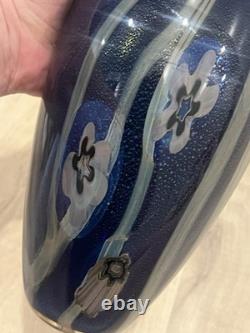 Signed Robert Eickholt 2001 Cobalt Blue Sea Anemone Art Glass Vase 7.75 Vintage