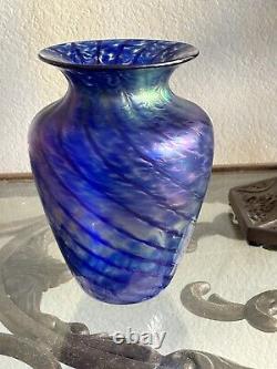 Signed Robert Held Blue Iridescent Art Glass Vase 7 Tall