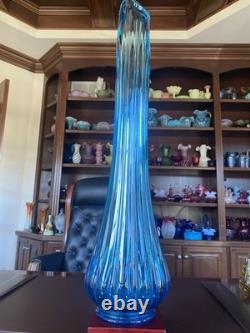 Spectacular LE Smuth 24.5 Peacock Blue Fat Bottom Ribbed Swung Vase 6 Fingers