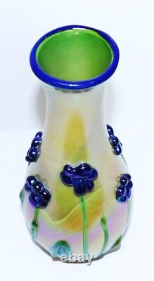 Stunning 1980 Phoenix Studios Tom Arnold Art Glass Aurene Flowers 9 3/8 Vase