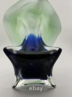 Stunning Jack and The Pulpit Art Glass Hand Blown Vase Lilly Blue Green White