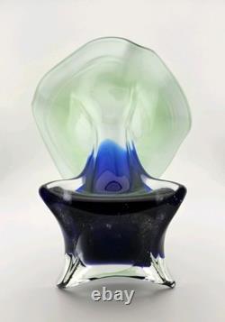 Stunning Jack and The Pulpit Art Glass Hand Blown Vase Lilly Blue Green White